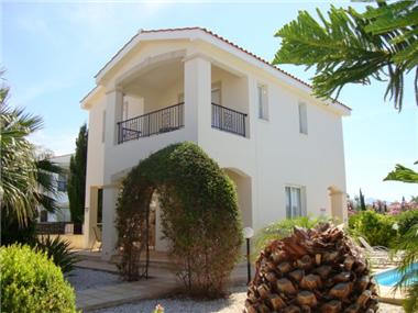 Detached House for sale in Peyia