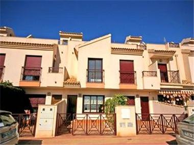Town House for sale in Balsicas