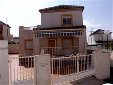 Villa for sale in Los Balcones