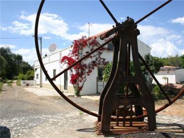 Villa for sale in Faro