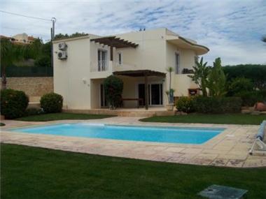 Villa for sale in Boliqueime