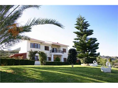 Townhouse for sale in Phinikaria (Limassol)