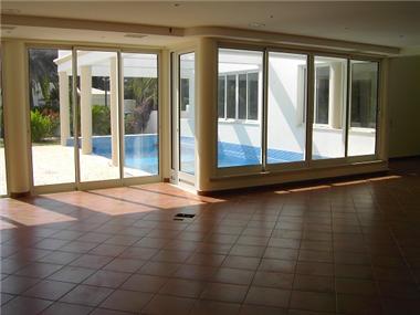 Villa for sale in Penina (Faro)
