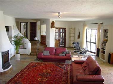 Villa for sale in Porto de Lagos (Faro)