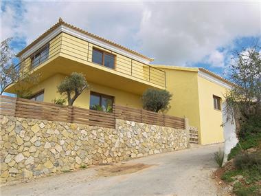 Villa for sale in Alcantarilha (Faro)