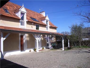 House/Villa for sale in Borderes-sur-l'Echez (Midi-Pyrenees)