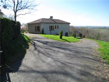 House/Villa for sale in Castelnau-Magnoac (Midi-Pyrenees)