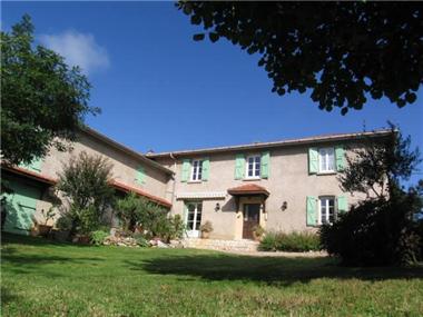 Business for sale in Sarraguzan (Midi-Pyrenees)