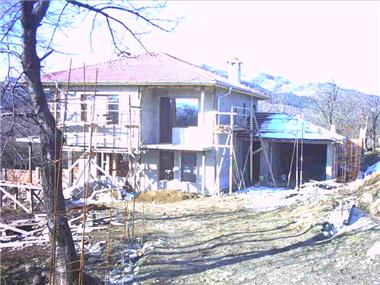House for sale in Troyan (Lovech)