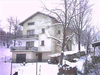 House for sale in Troyan (Lovech)