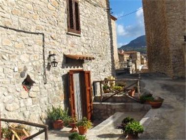 Townhouse for sale in Caccamo (Sicily)