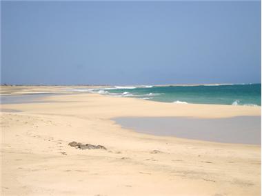 Land/Ruins for sale in Morro (Maio)