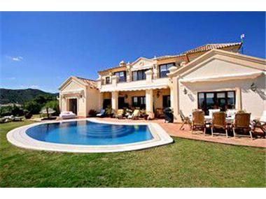 Villa for sale in San Pedro de Alcantara (Andalucia)