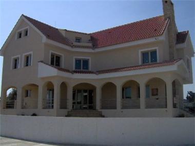 Detached Villa for sale in Asomatos (Limassol)