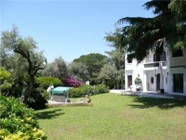 House/Villa for sale in Antibes (Provence-Alpes-Cote d'Azur)