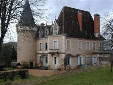 House/Villa for sale in Hautefort (Aquitaine)