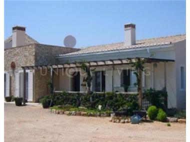 House/Villa for sale in Tavira (Faro)