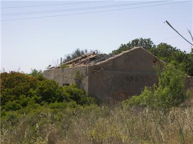 Land/Ruins for sale in Atalaia (Faro)