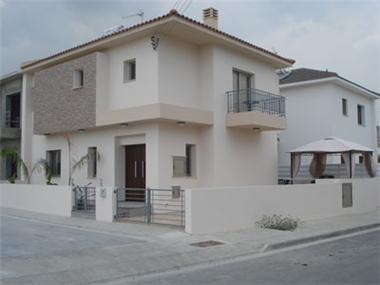 Semi House for sale in Livadhia (Larnaca)