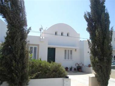 Bungalow for sale in Perivolia (Larnaca)