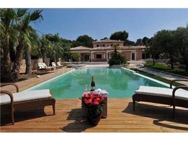 House/Villa for sale in Antibes (Provence-Alpes-Cote d'Azur)
