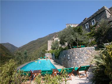 Apartment/Flat for sale in Castelbianco (Liguria)