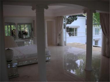 House/Villa for sale in Saint-Germain_des_Pres (Region Ile-de-France)