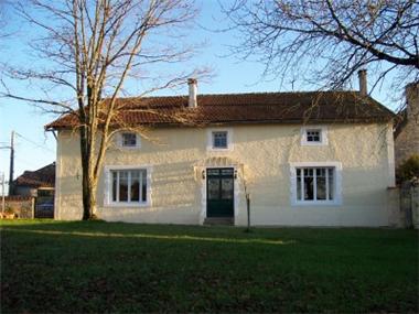 House/Villa for sale in Aigre (Poitou-Charentes)