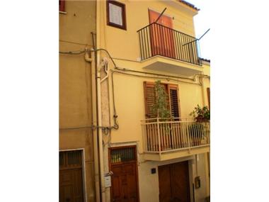 Townhouse for sale in Caccamo (Sicily)