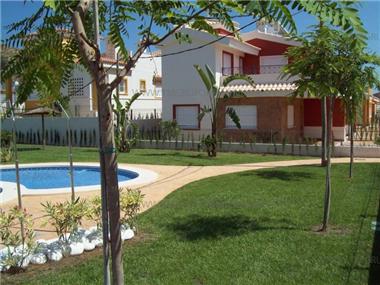 Townhouse for sale in Busot (Valencia)