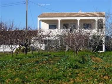 House/Villa for sale in Tavira (Faro)