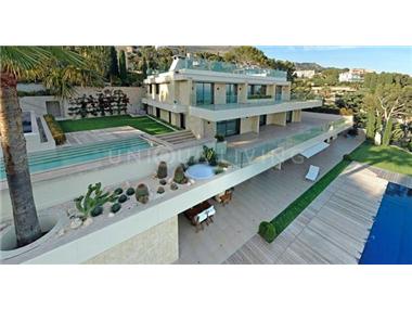 House/Villa for sale in Saint-Jean-Cap-Ferrat (Provence-Alpes-Cote d'Azur)