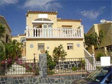 House/Villa for sale in La Marina (Valencia)