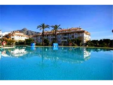 Apartment/Flat for sale in Puerto Banus (Andalucia)