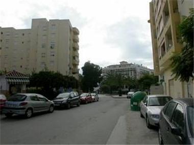 Commercial for sale in Estepona (Andalucia)