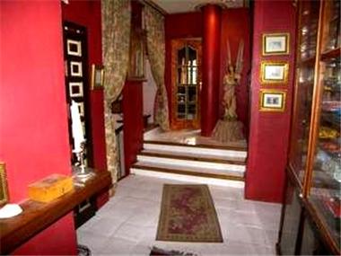 Townhouse for sale in Benahavis (Andalucia)