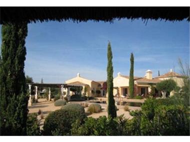 House/Villa for sale in Benagil (Faro)