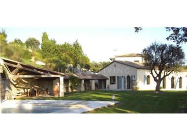 House/Villa for sale in Mougins (Provence-Alpes-Cote d'Azur)