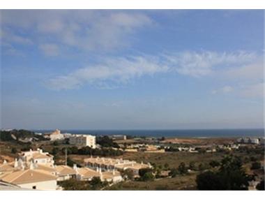 Apartment/Flat for sale in Meia Praia (Faro)