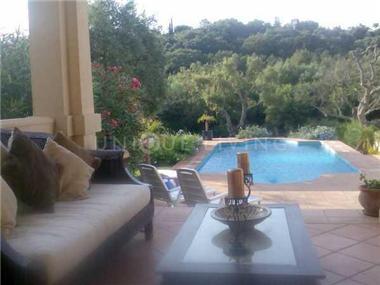 Townhouse for sale in Sotogrande (Andalucia)