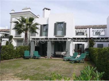 Townhouse for sale in Sotogrande (Andalucia)