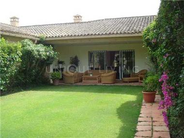 Townhouse for sale in Sotogrande (Andalucia)
