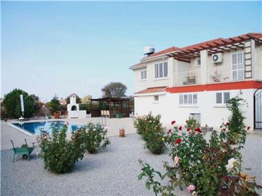 House/Villa for sale in Kyrenia (Kyrenia)
