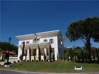 Townhouse for sale in Almancil (Faro)