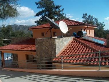 Detached Villa for sale in Perapedhi (Limassol)