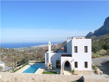 House/Villa for sale in Kyrenia (Kyrenia)