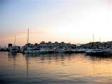 Apartment/Flat for sale in Puerto Banus (Andalucia)