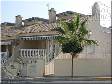Townhouse for sale in Benijofar (Valencia)