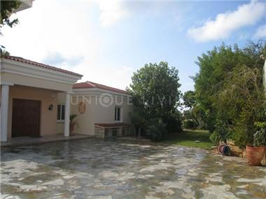 House/Villa for sale in Peyia (Paphos)