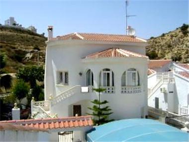 Villa for sale in La Marquesa (Valencia)